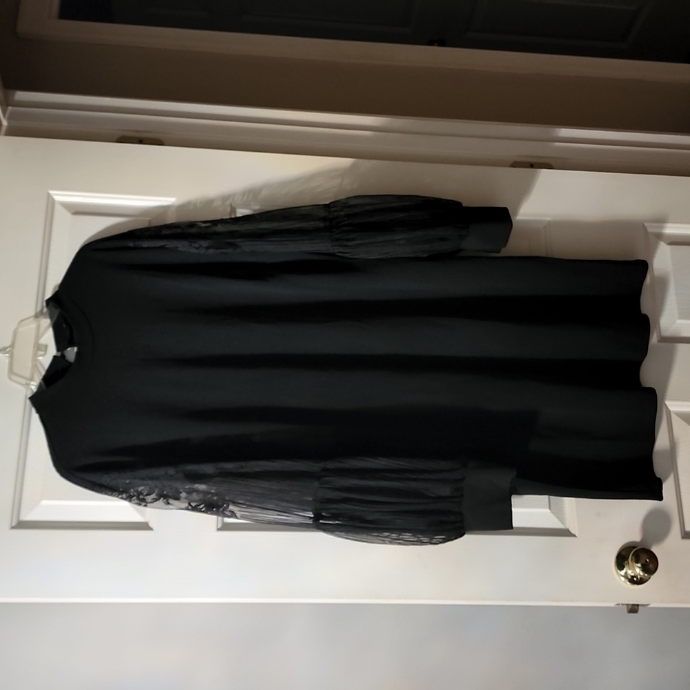 Dress - Picture 2 of 3